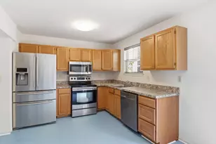 8812 Fox Cir, Perry Hall, MD 21128 - Photo 12
