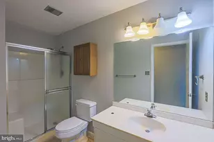 708 Old Crossing Dr, Baltimore, MD 21208 - Photo 20