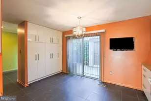 708 Old Crossing Dr, Baltimore, MD 21208 - Photo 6