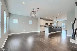 9240 Garrettson Cir, Perry Hall, MD 21128 - Photo 12