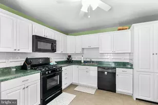 803 Greenview Ct, Reisterstown, MD 21136 - Photo 6