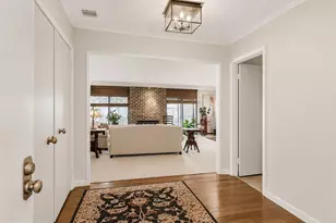 25 Saddle Ct, Baltimore, MD 21208 - Photo 4