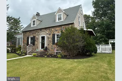 4308 Kensington Road, Baltimore, MD 21229 - Photo 2