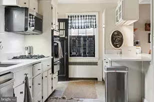 4308 Kensington Rd, Baltimore, MD 21229 - Photo 6