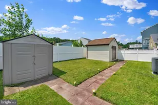 8029 Shore Rd, Baltimore, MD 21219 - Photo 30