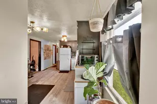 8029 Shore Rd, Baltimore, MD 21219 - Photo 16