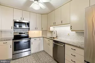 205 E Joppa Rd, Towson, MD 21286 - Photo 12