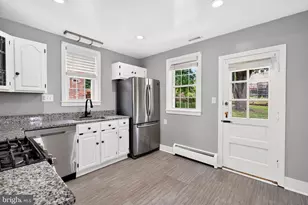 104 W Elm Ave, Baltimore, MD 21206 - Photo 14