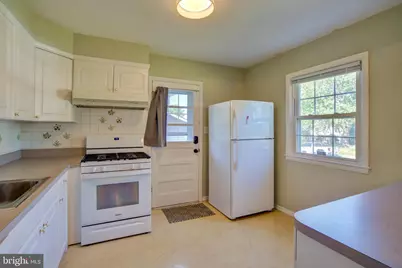 9005 Tammy Road, Baltimore, MD 21236 - Photo 10