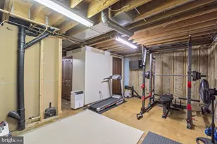 3 Erwood Ct, Baltimore, MD 21212 - Photo 38