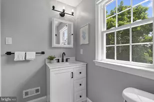 35 Tanglewood Rd, Baltimore, MD 21228 - Photo 22