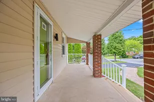 102 Nelson Rd, Pikesville, MD 21208 - Photo 4