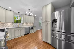 102 Nelson Rd, Pikesville, MD 21208 - Photo 14