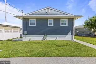 7212 Bay Front Rd, Baltimore, MD 21219 - Photo 32
