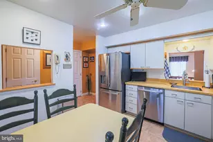 15 Millbridge Ct, Baltimore, MD 21236 - Photo 6