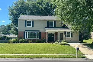 4 Old Spring Ct, Cockeysville, MD 21030 - Photo 2