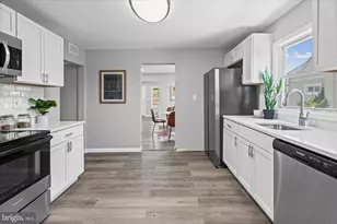 567 Compass Rd, Baltimore, MD 21220 - Photo 14