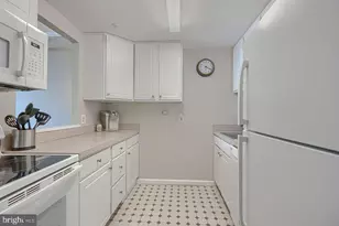 28 Allegheny Ave, Baltimore, MD 21204 - Photo 12