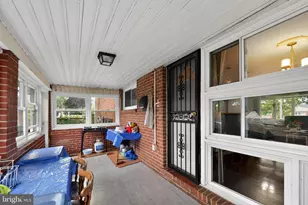 5909 Charnwood Rd, Catonsville, MD 21228 - Photo 4