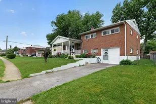 5909 Charnwood Rd, Catonsville, MD 21228 - Photo 2