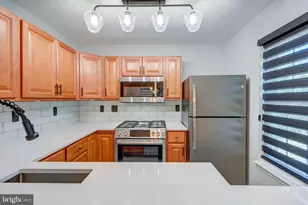 8905 Stone Creek Pl, Pikesville, MD 21208 - Photo 10