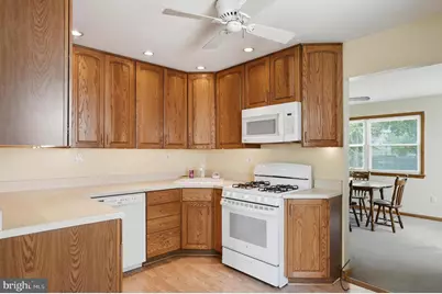 8240 Longpoint Road, Baltimore, MD 21222 - Photo 8