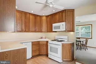 8240 Longpoint Rd, Baltimore, MD 21222 - Photo 8