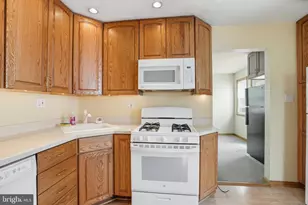 8240 Longpoint Rd, Baltimore, MD 21222 - Photo 10