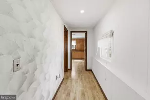 2411 Poplar Rd, Baltimore, MD 21221 - Photo 10