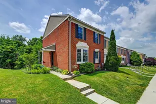 29 Silverton Ct, Cockeysville, MD 21030 - Photo 2