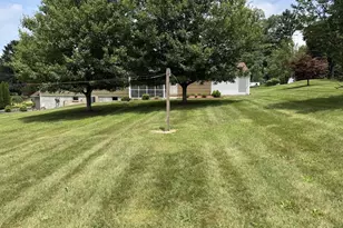 5613 Sharon Dr, Glen Arm, MD 21057 - Photo 2