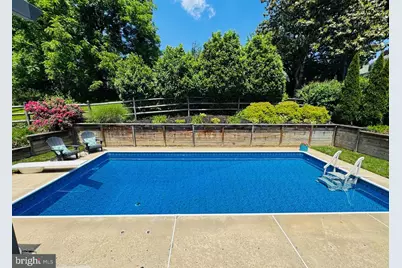 916 Farmstead Road, Cockeysville, MD 21030 - Photo 4