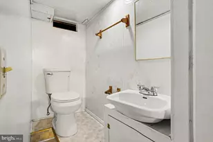 2513 Canterbury Rd, Parkville, MD 21234 - Photo 12