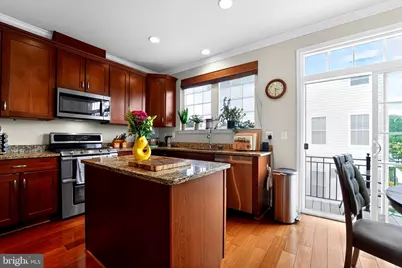 130 Linden Place, Towson, MD 21286 - Photo 8