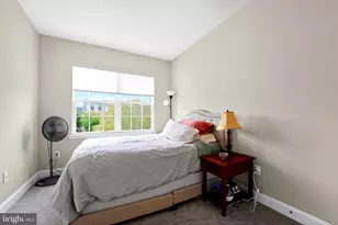 130 Linden Pl, Towson, MD 21286 - Photo 16