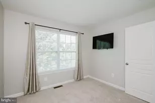 8402 Stansbury Lake Dr, Baltimore, MD 21222 - Photo 30