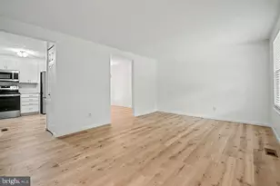8614 Manorfield Rd, Baltimore, MD 21236 - Photo 4
