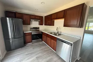 29 Taos Cir, Middle River, MD 21220 - Photo 4