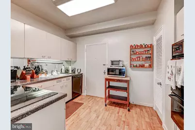 11 Slade #209, Baltimore, MD 21208 - Photo 14