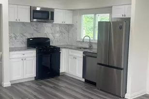 1028 Hartmont Rd, Catonsville, MD 21228 - Photo 2