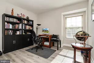 2 Banyan Wood Ct, Essex, MD 21221 - Photo 16