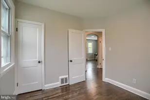 24 Lincoln Ave, Baltimore, MD 21228 - Photo 14