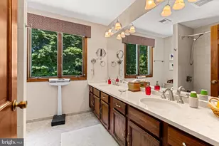 4 Brickford Ln, Baltimore, MD 21208 - Photo 40
