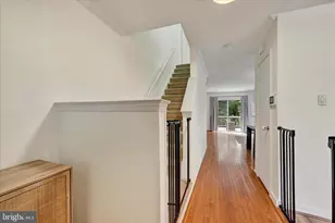 19 Wellspring Cir, Owings Mills, MD 21117 - Photo 4