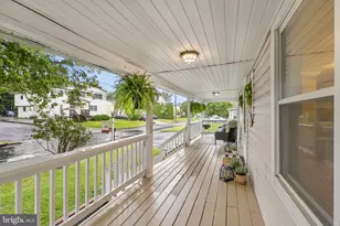 33 Bond Ave, Reisterstown, MD 21136 - Photo 4