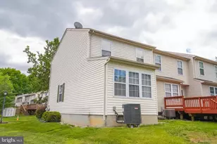 2021 Hackberry Rd, Baltimore, MD 21221 - Photo 32
