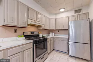 6426 Sherwood Rd, Baltimore, MD 21239 - Photo 14