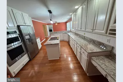317 W Seminary Avenue, Lutherville Timonium, MD 21093 - Photo 8