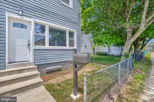 222 Baltimore Ave, Dundalk, MD 21222 - Photo 2