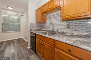 19 Mooring Ct, Essex, MD 21221 - Photo 6